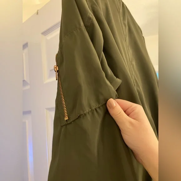 Bomber Jacket - Picture 6 of 6